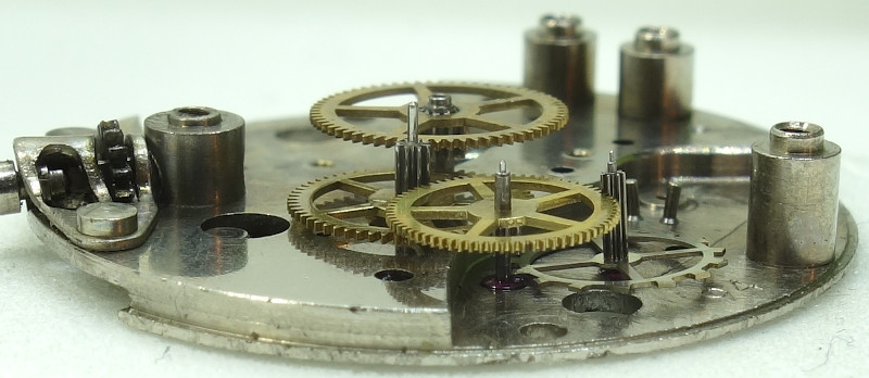 AHS 75: side view of the gear train