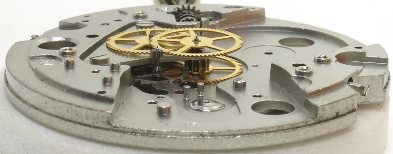 side view of the gear train Citizen 4103: side view of the gear train