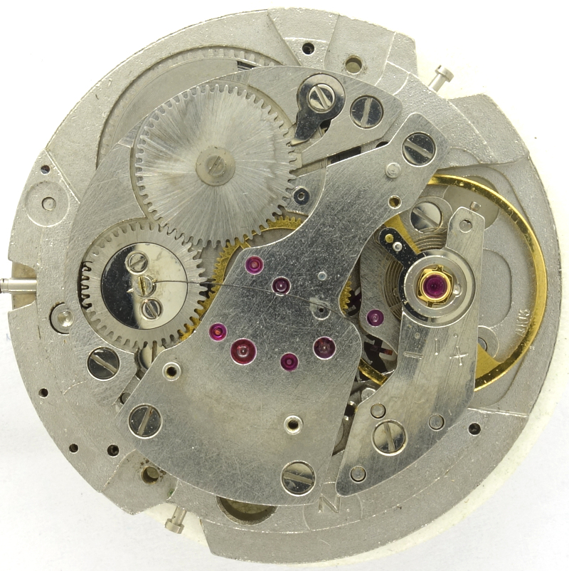 w/o selfwinding mechanism Citizen 4103: w/o selfwinding mechanism
