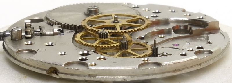 side view of the gear train Cortebert 677: side view of the gear train