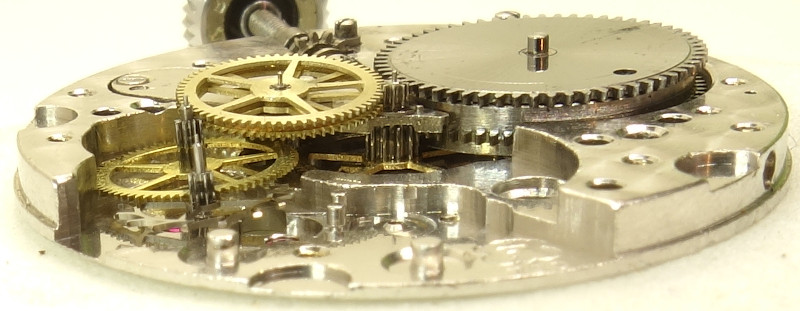 side view of the gear train