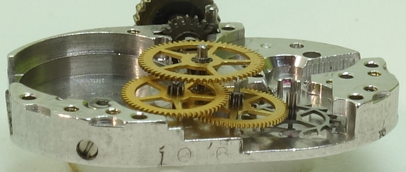 GUB 63.4: side view of the gear train
