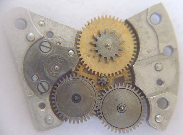 Zaria 2016: selfwinding mechanism, gears