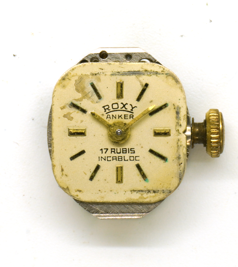 Roxy ladies' watch (case missing and no Incabloc shock protection) Chaika 1301: Roxy ladies' watch (case missing and no Incabloc shock protection)